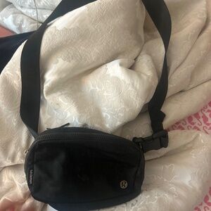 Lululemon black belt bag